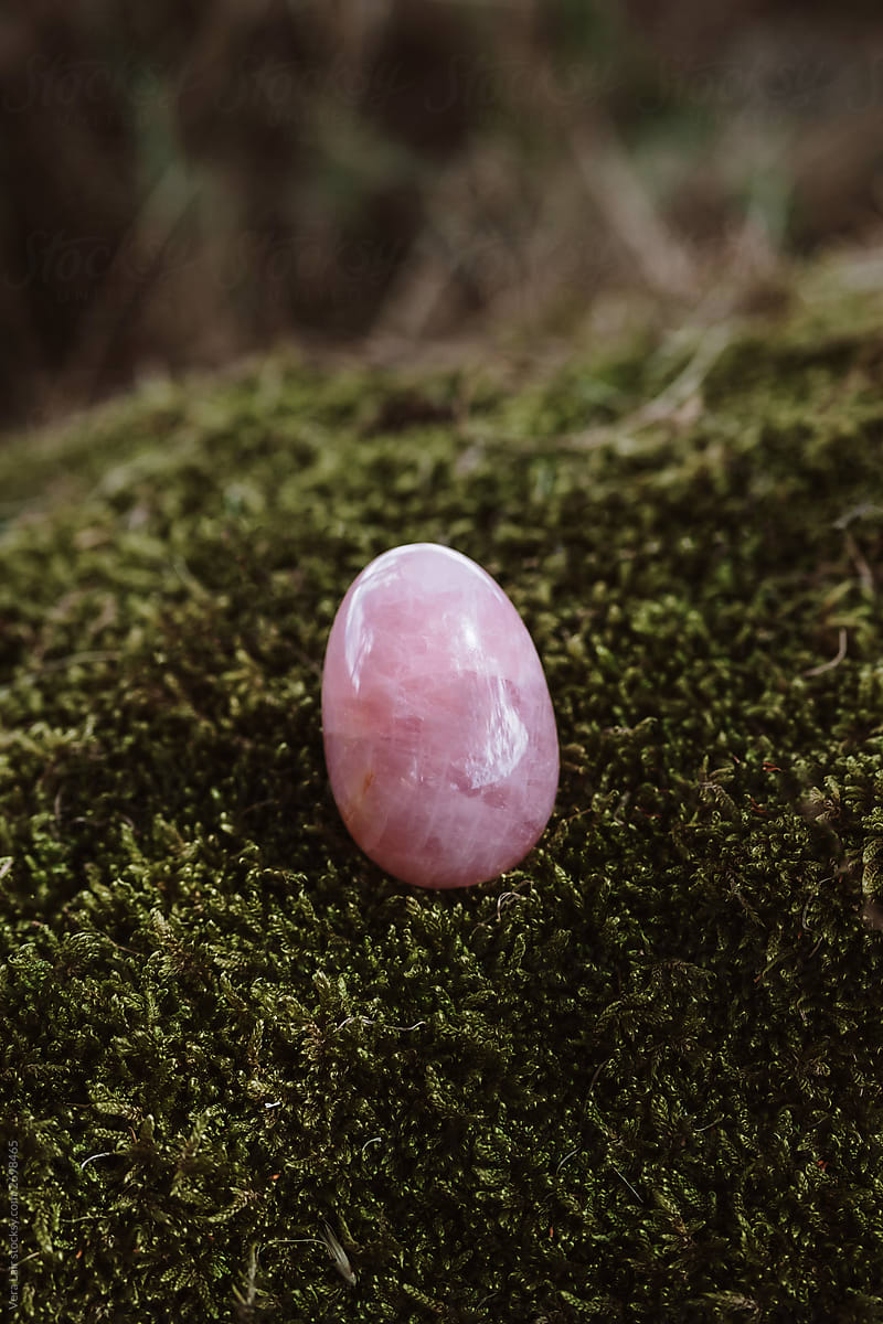 Pink quartz yoni egg