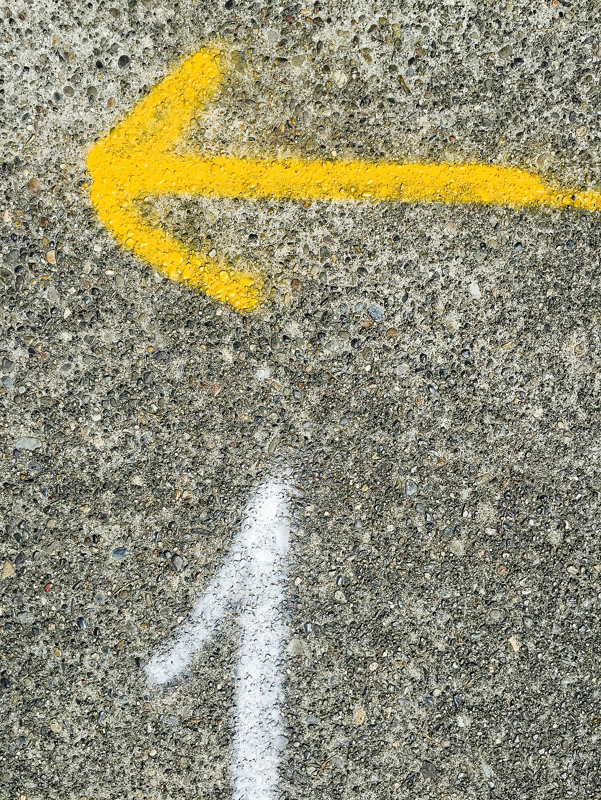 Yellow and white arrows