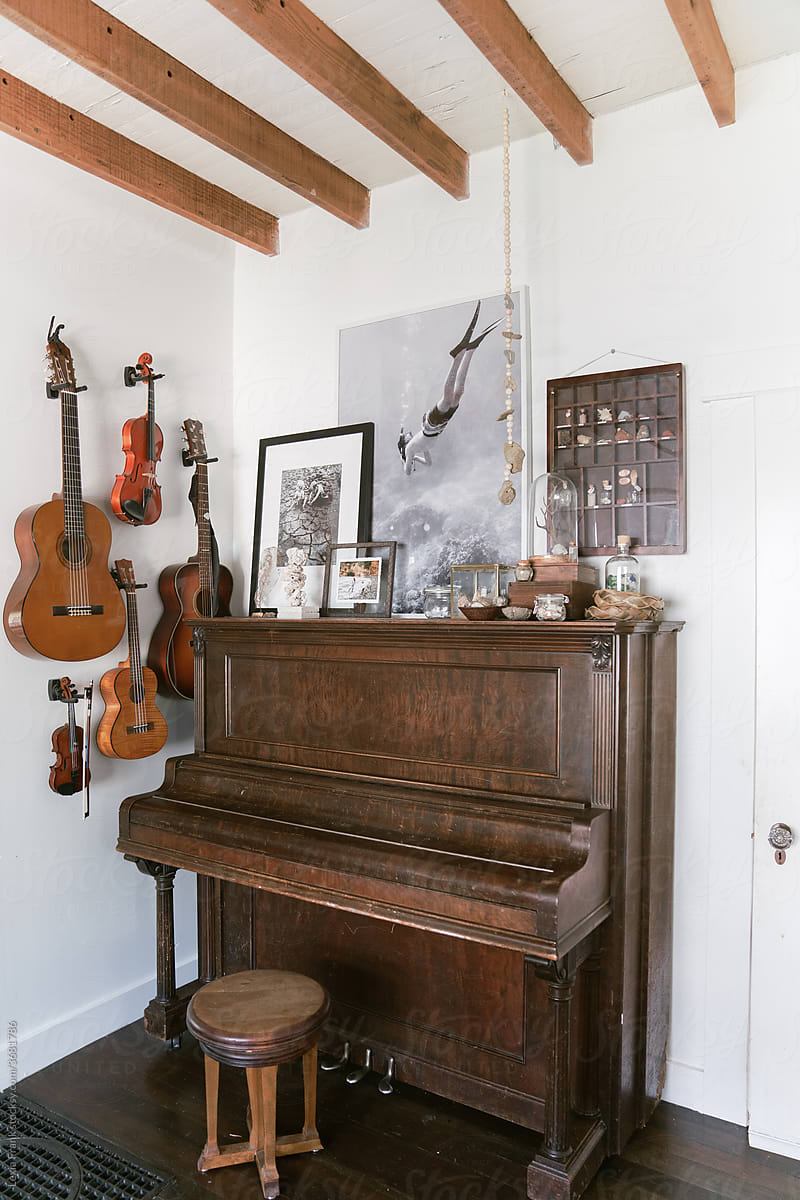 piano and musical instruments