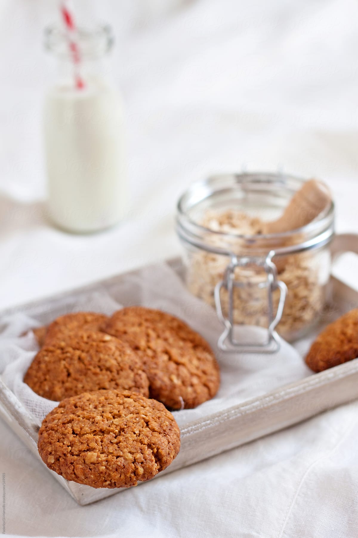 Wholemeal cookies with cereal flakes