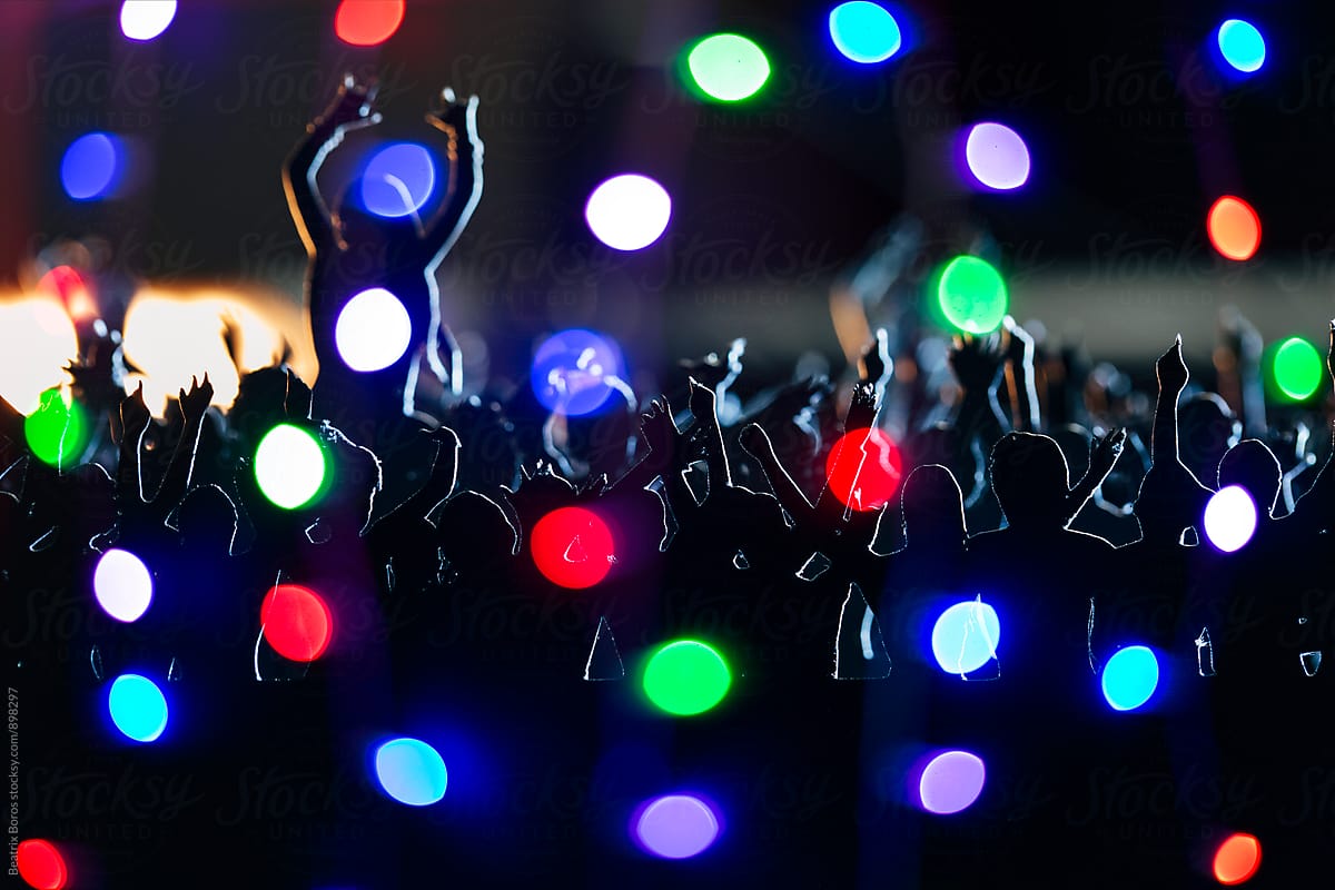 Bokeh lights all over at a concert