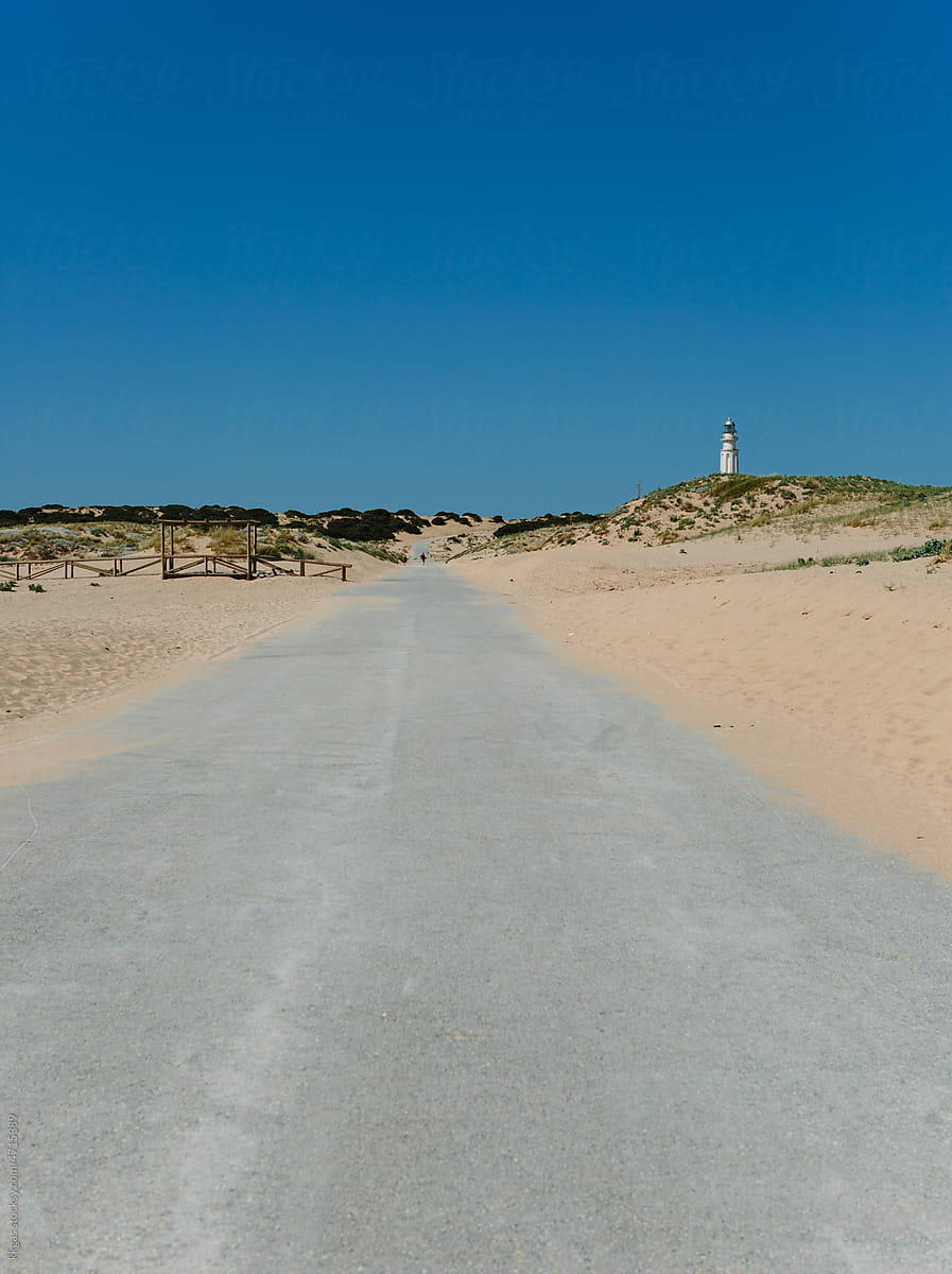 Road leading to Trafalgar lighthouse