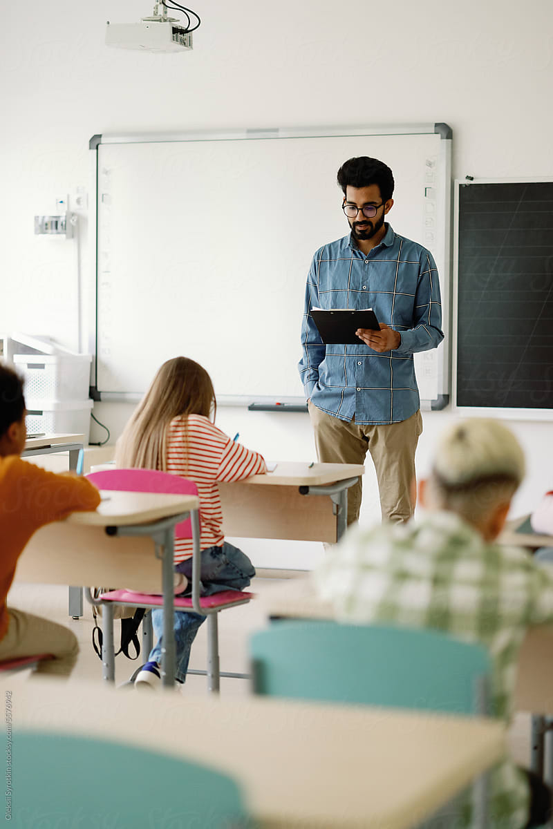 Educator mentorship manage classroom back to school educational system