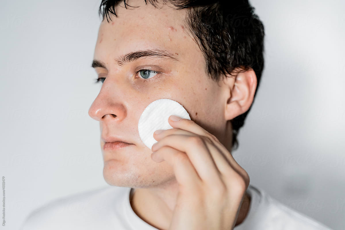 Men\'s Skin Care Routine For Acne