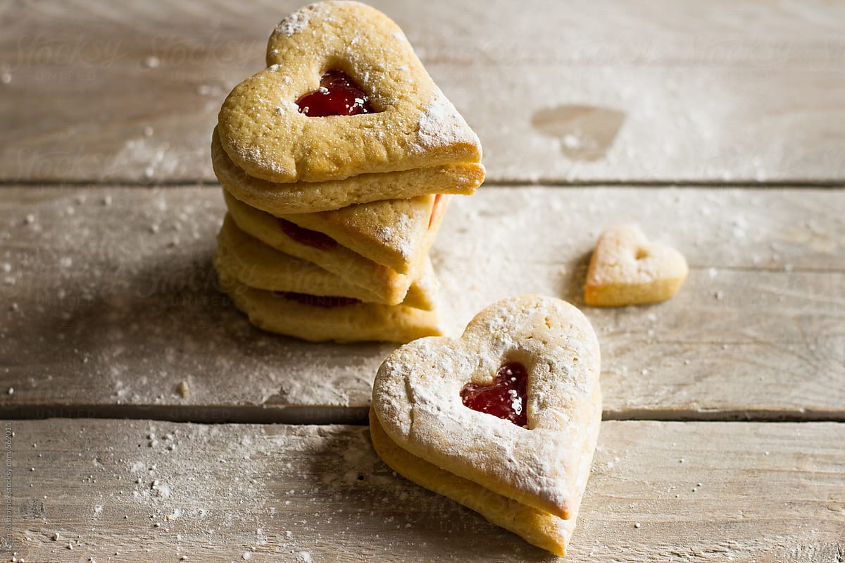 Heart-shaped jam sandwich cookies