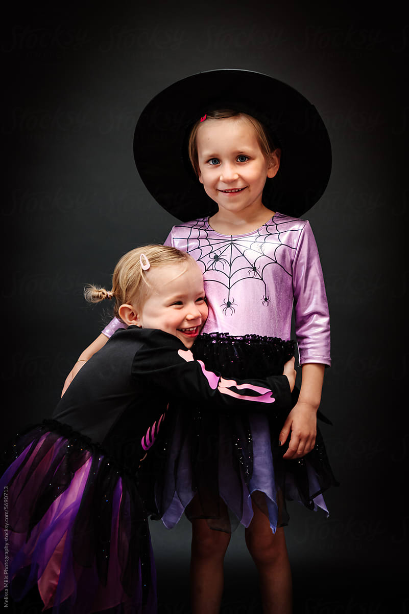 Halloween Sisters