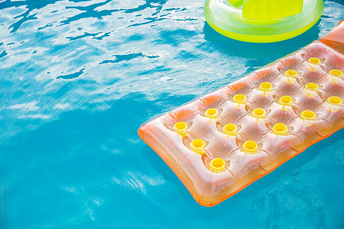 Swimming pool float and tube