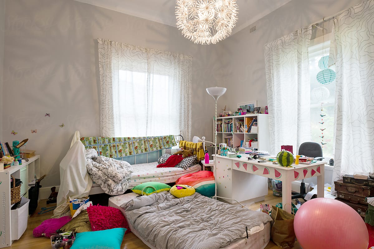 tween bedroom, messy