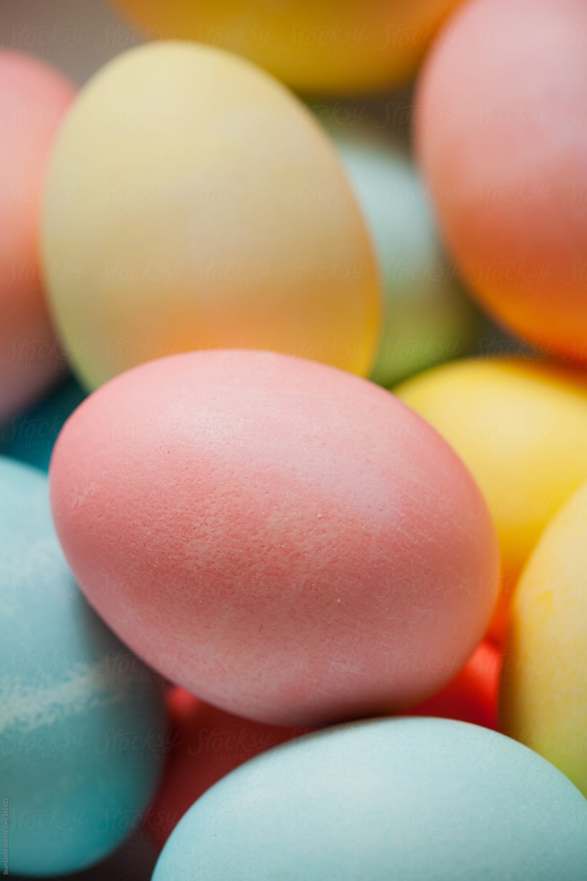 Easter: Pastel Colored Easter Eggs From Natural Dyes