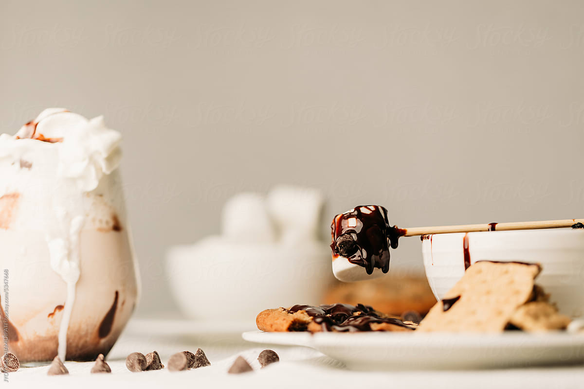 Dripping chocolate cream and Smores