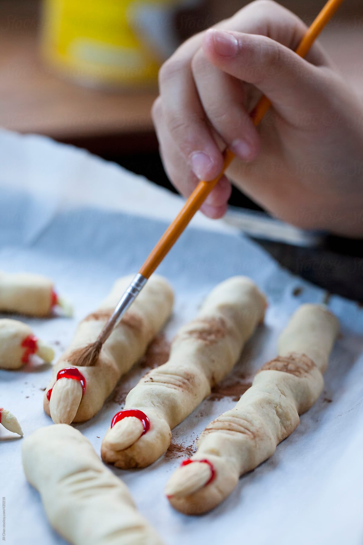 Homemade Halloween Cookies: Witches\' Fingers