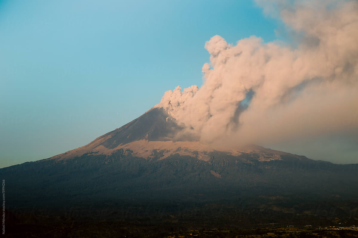PopocatÃ©petl Volcano at Dawn.