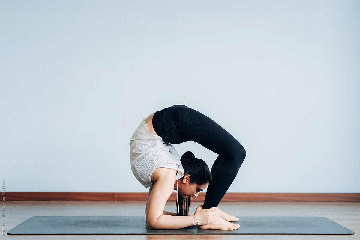 690+ Difficult Yoga Stock Photos, Pictures & Royalty-Free Images - iStock