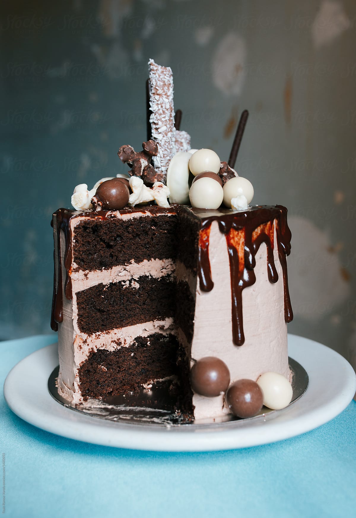 delicious chocolate drip cake