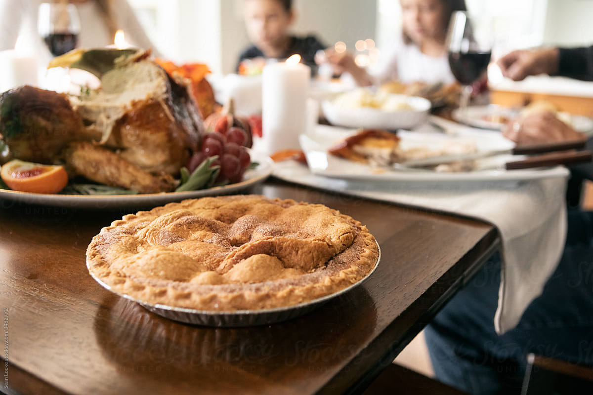 Thanksgiving: Delicious Apple Pie For Dessert