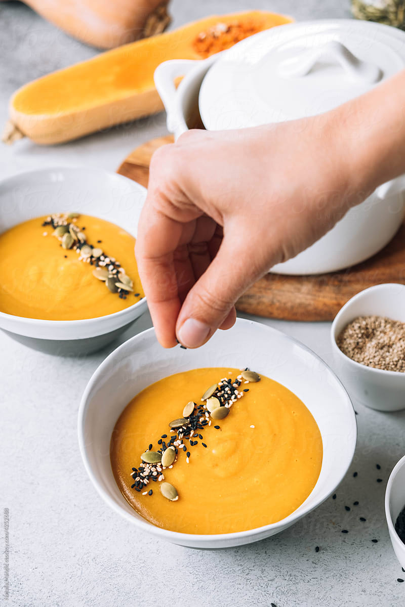 Creamy pumpkin and lentil soup
