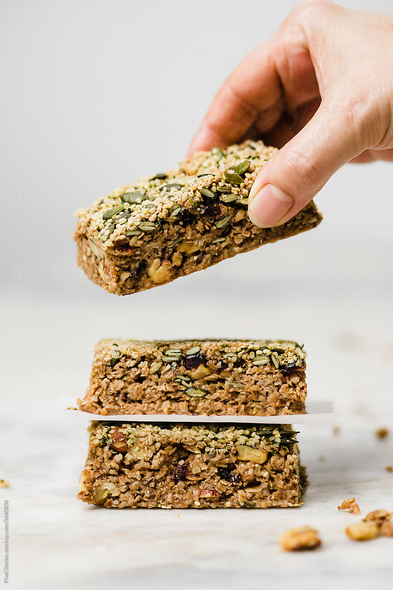 Healthy vegan granola bars