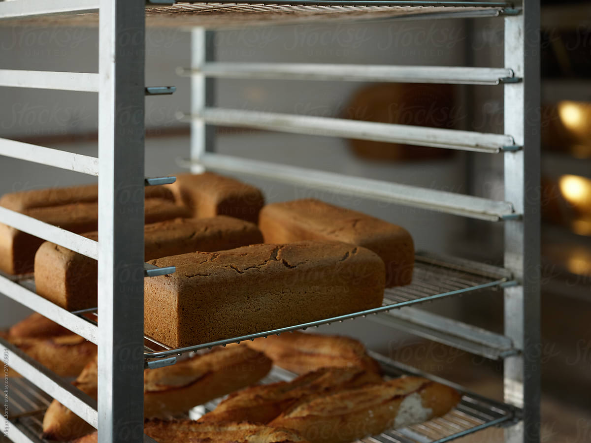 Bakery trays with artisan bread