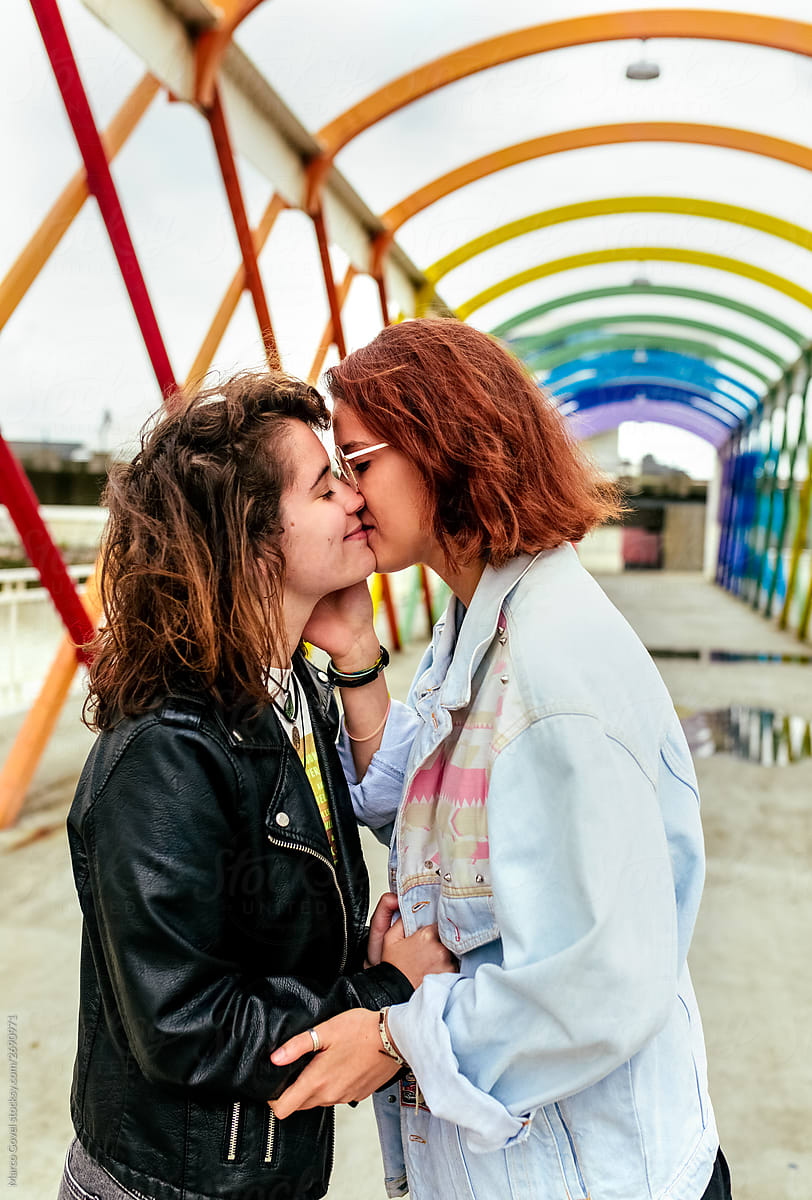 Lesbian Couple Del Colaborador De Stocksy Marco Govel Stocksy 