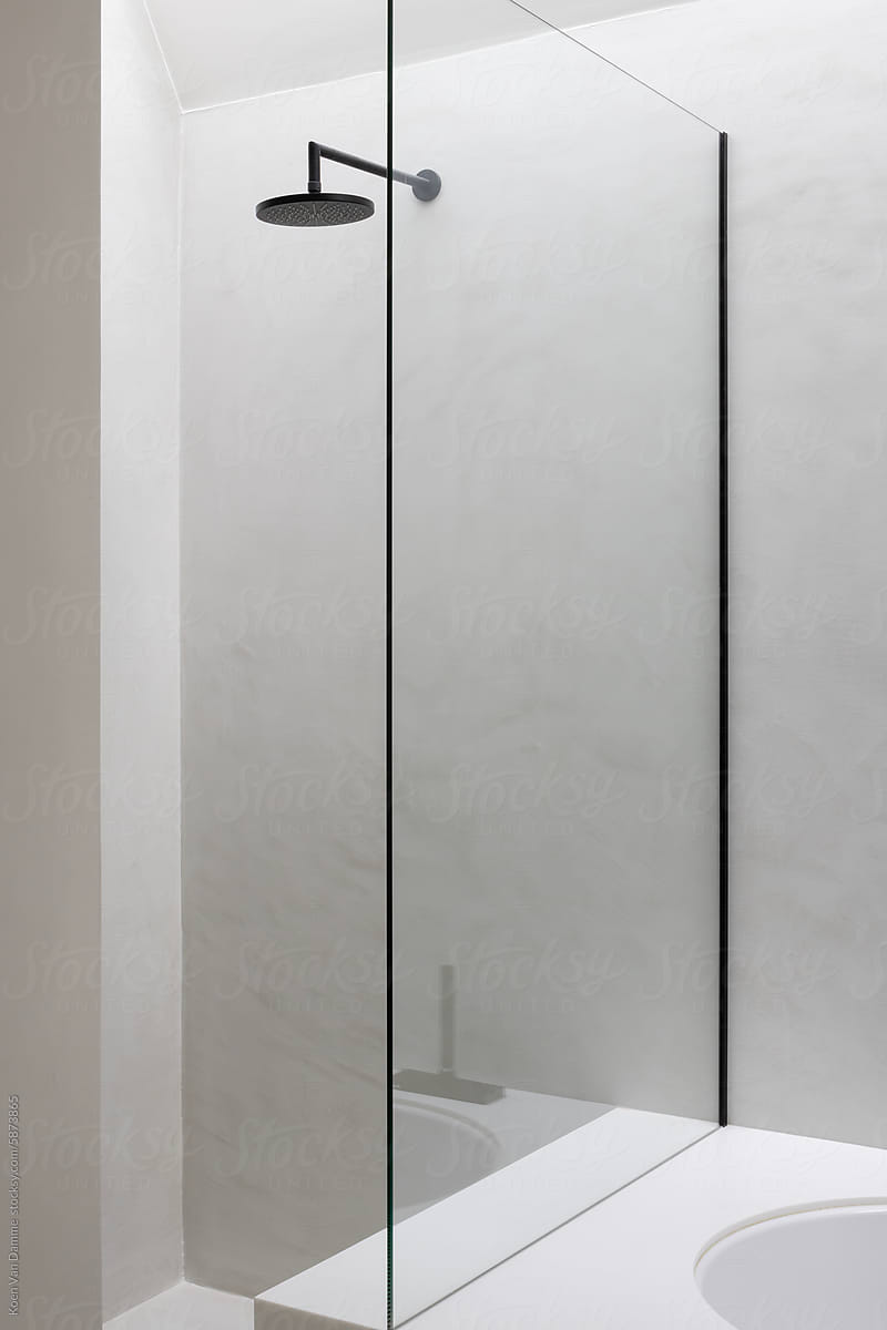 minimalist shower