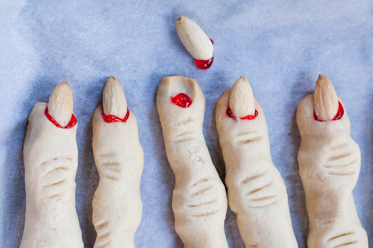 Halloween Witches\' Finger Cookies