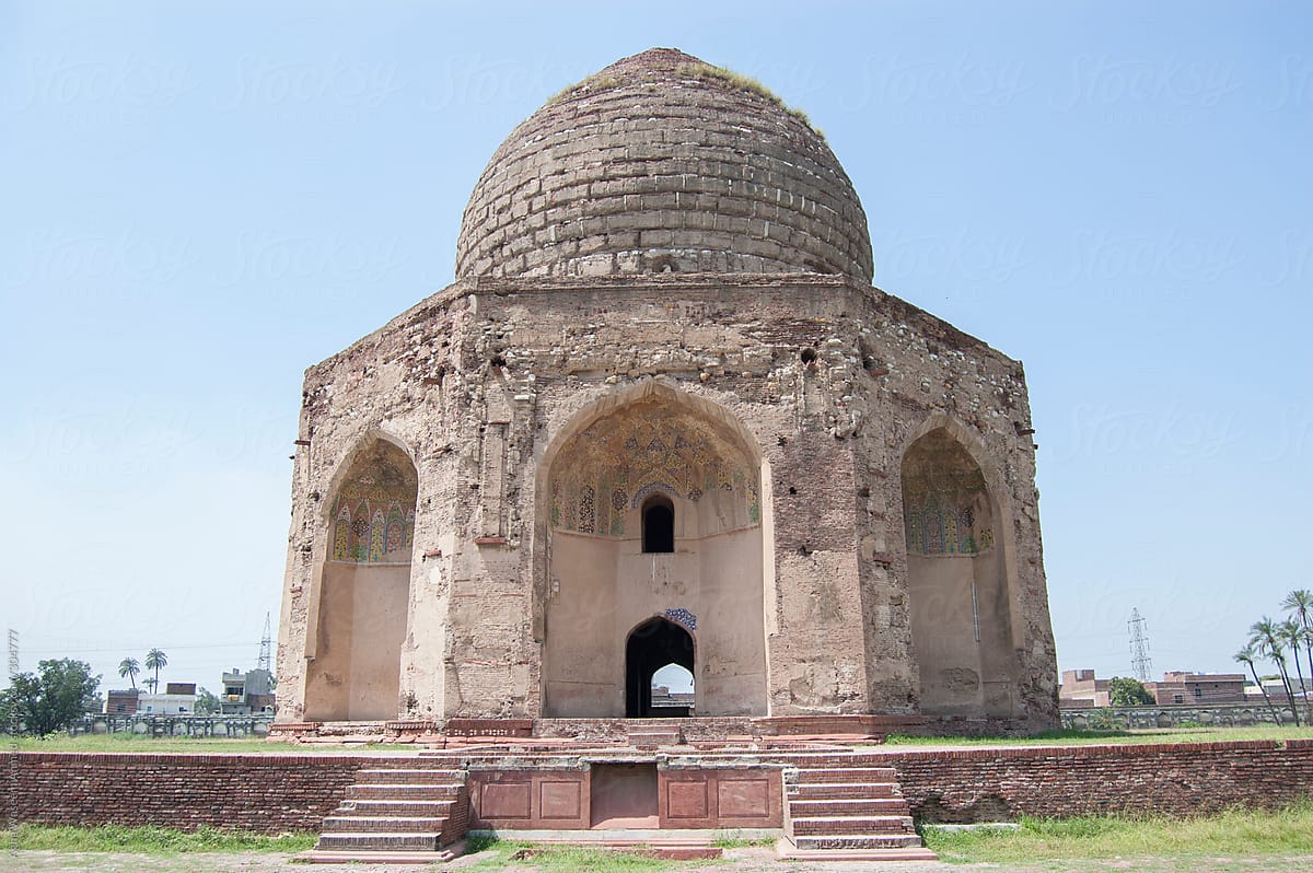 Asif Khan\'s Tomb , Shah Dara, Lahore.