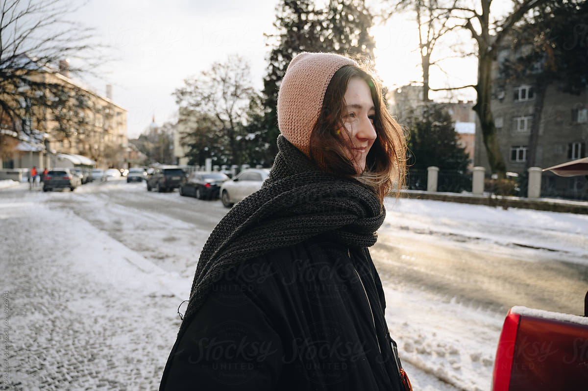 Young woman in winter morning