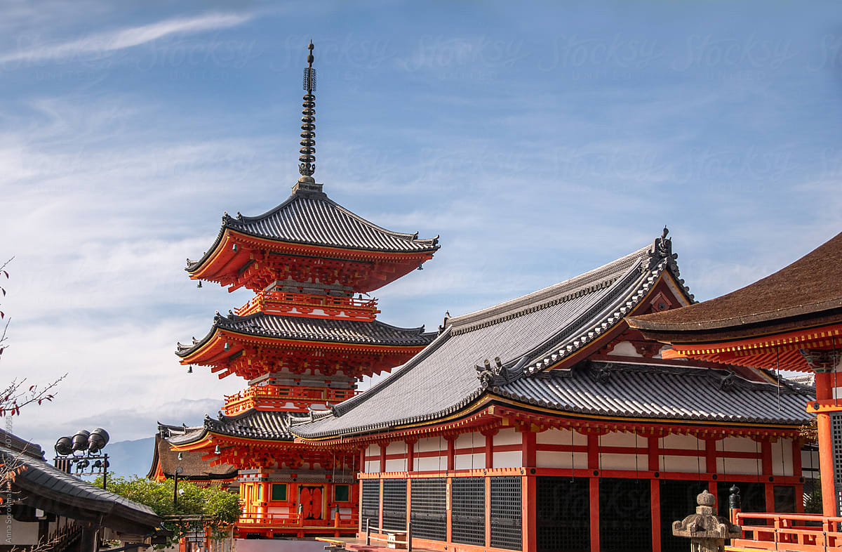 Kiyomizu-dera Temple in Clear Weather