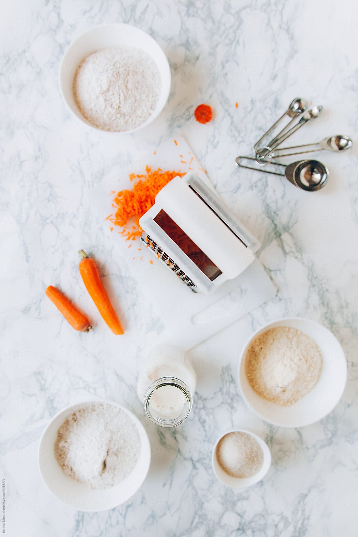 Making a carrot cake