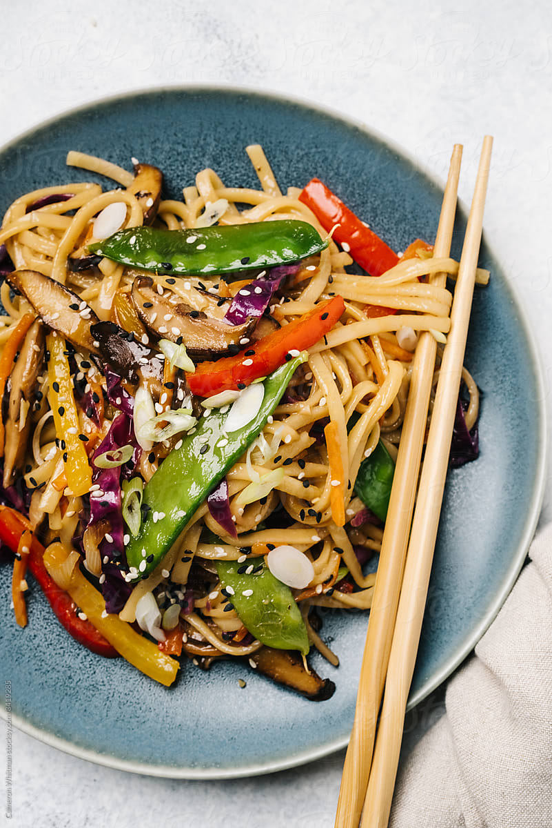 Vegan stir fry noodles with rainbow vegetables