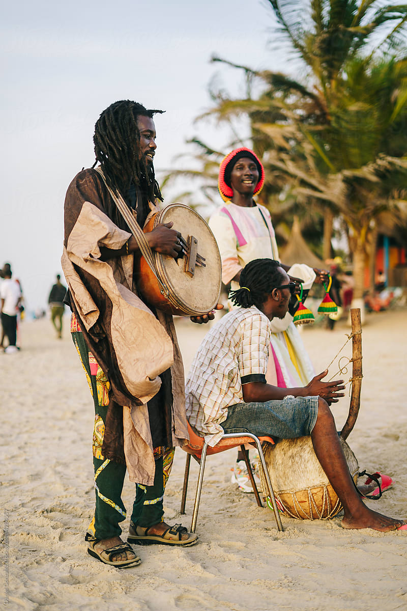 African musicians playing traditional songs