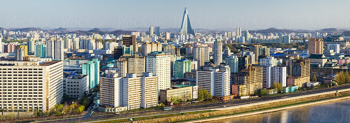 Democratic Peoples\'s Republic of Korea (DPRK), North Korea, Pyongyang and the river Taedong
