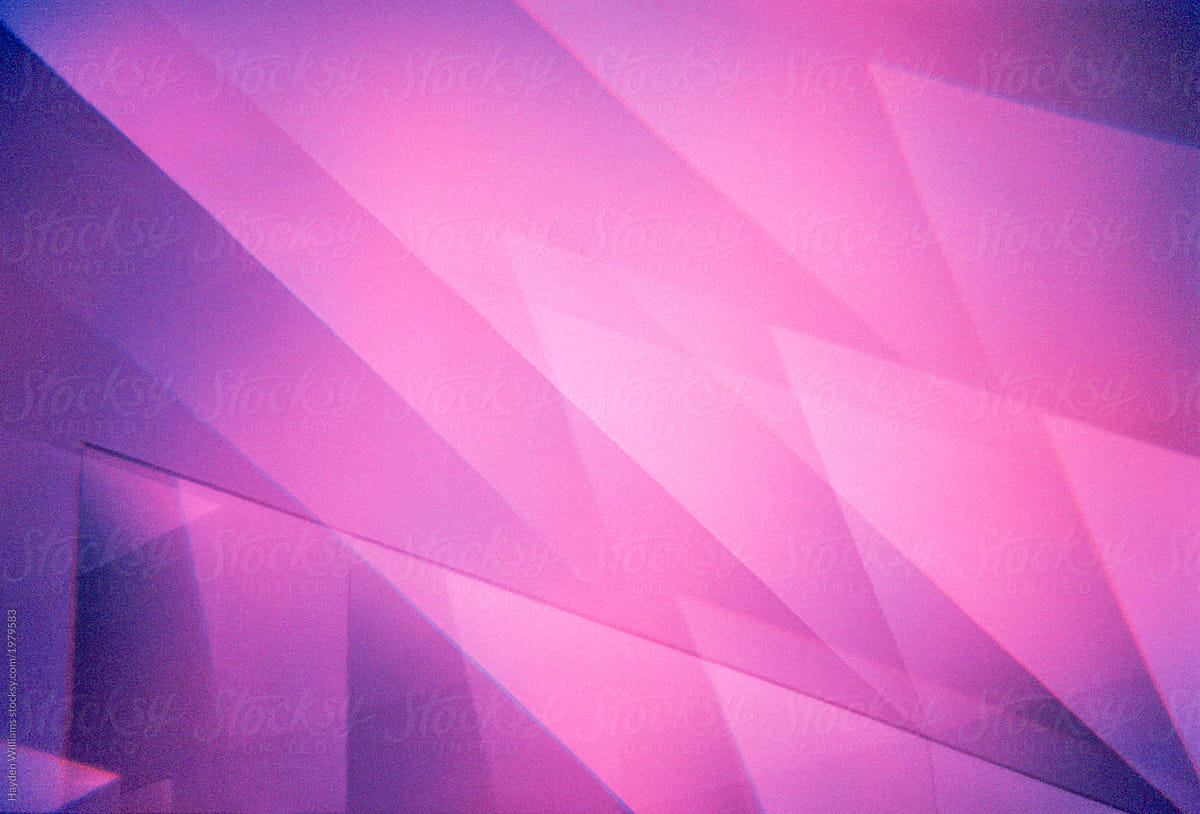 Purple minimalistic geometric background