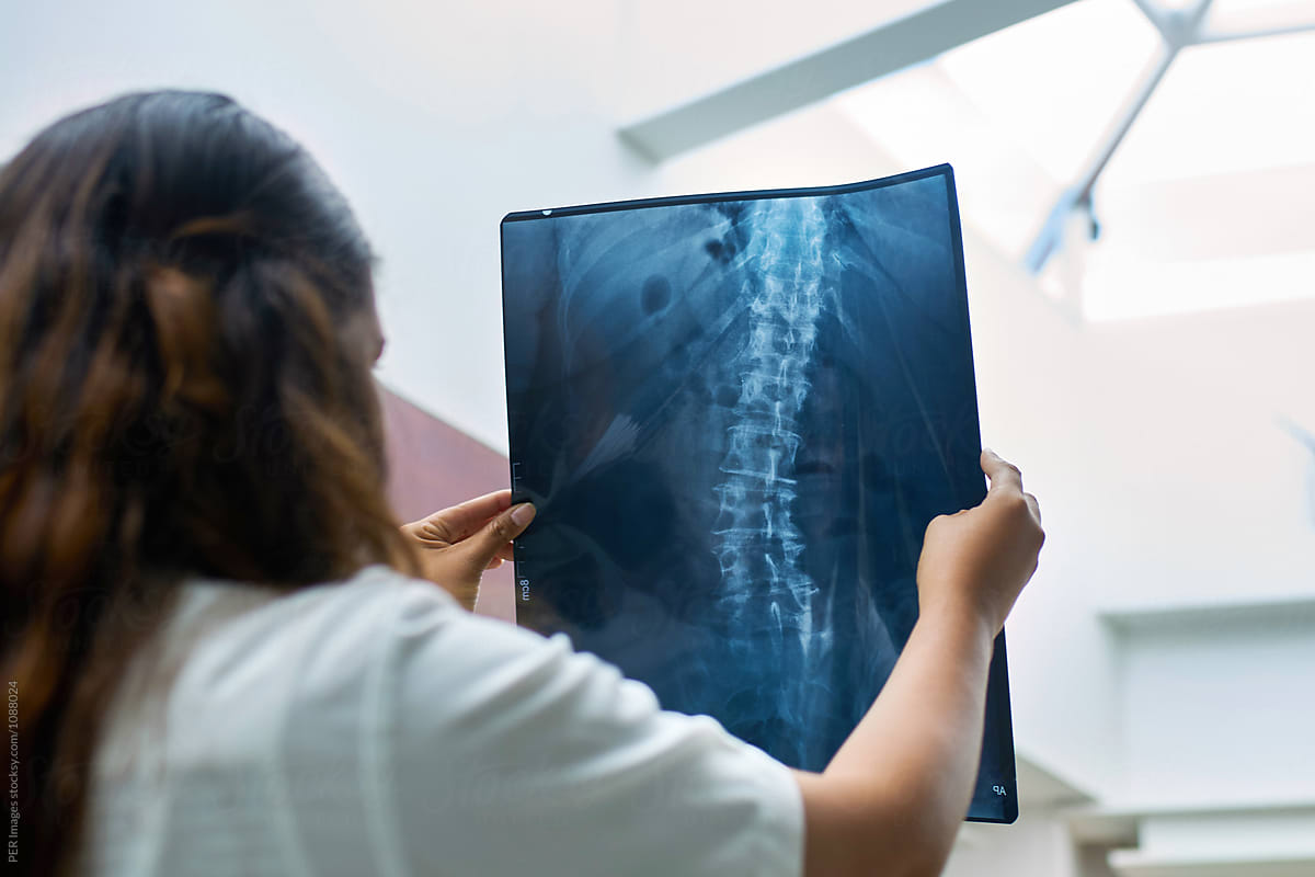 Healthcare insurance: Hospital spine-patient X-ray