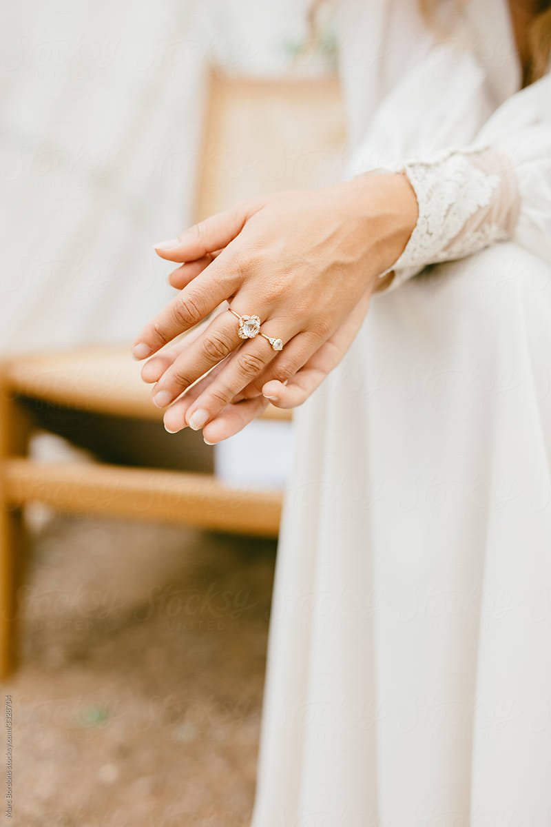 Bridal hands