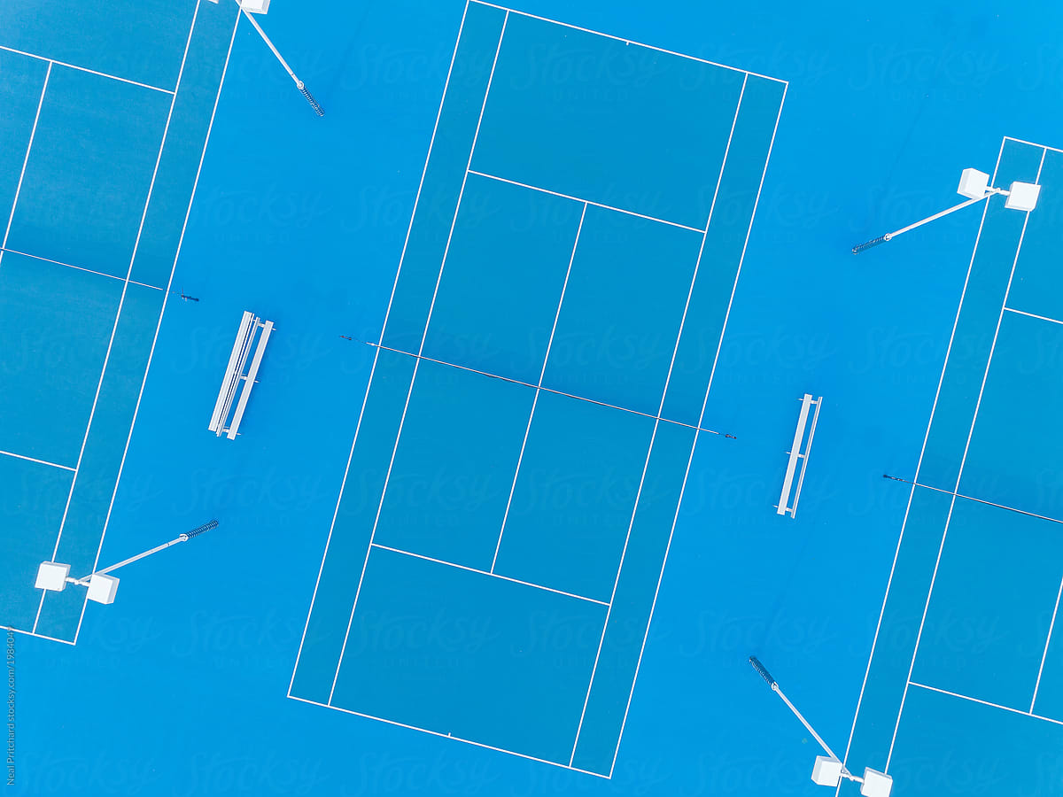 «Aerial Views Of Tennis Court» del colaborador de Stocksy «Neal ...