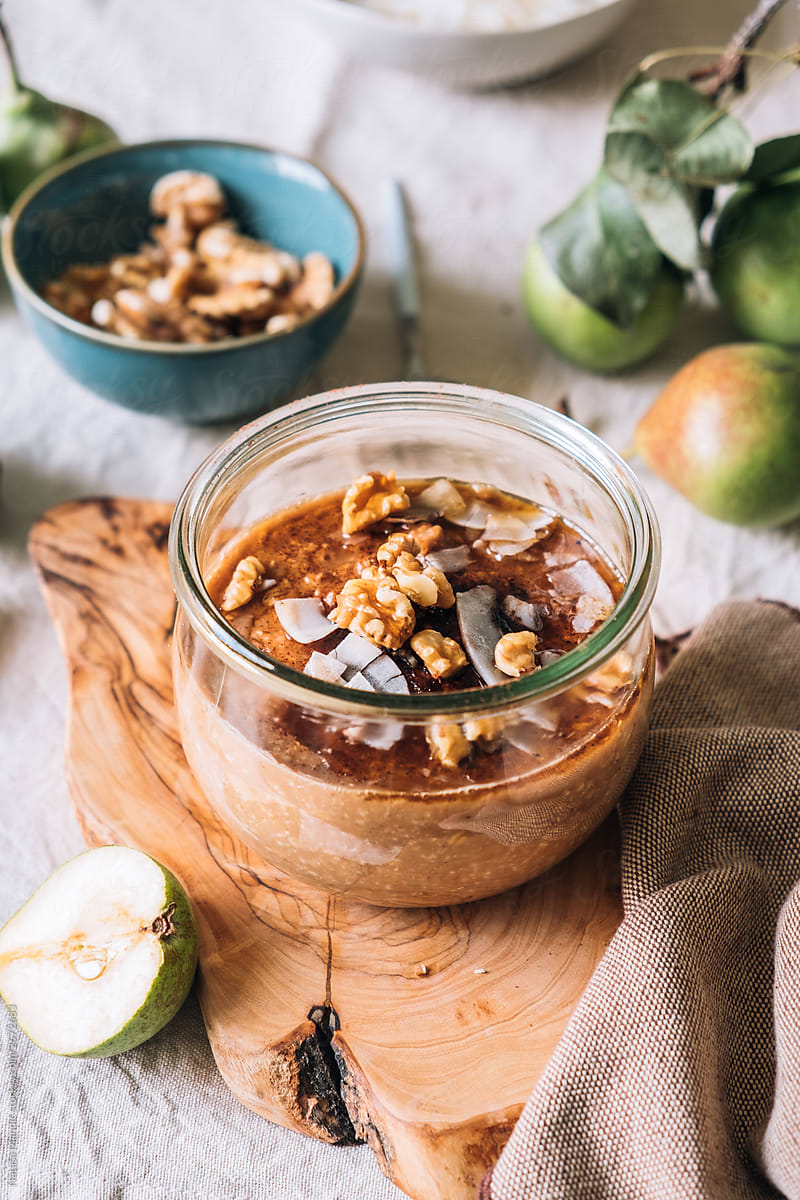 Porridge with walnuts and shredded coconuts