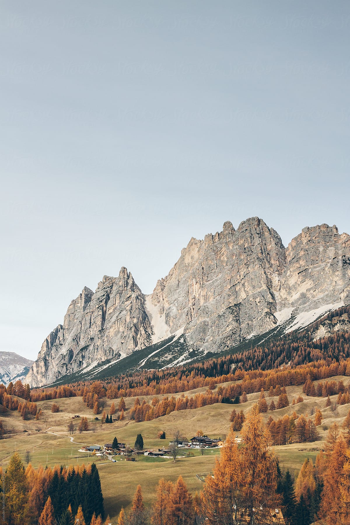 autumnal landscape in the italian alps - dolomites - cortina dámpezzo