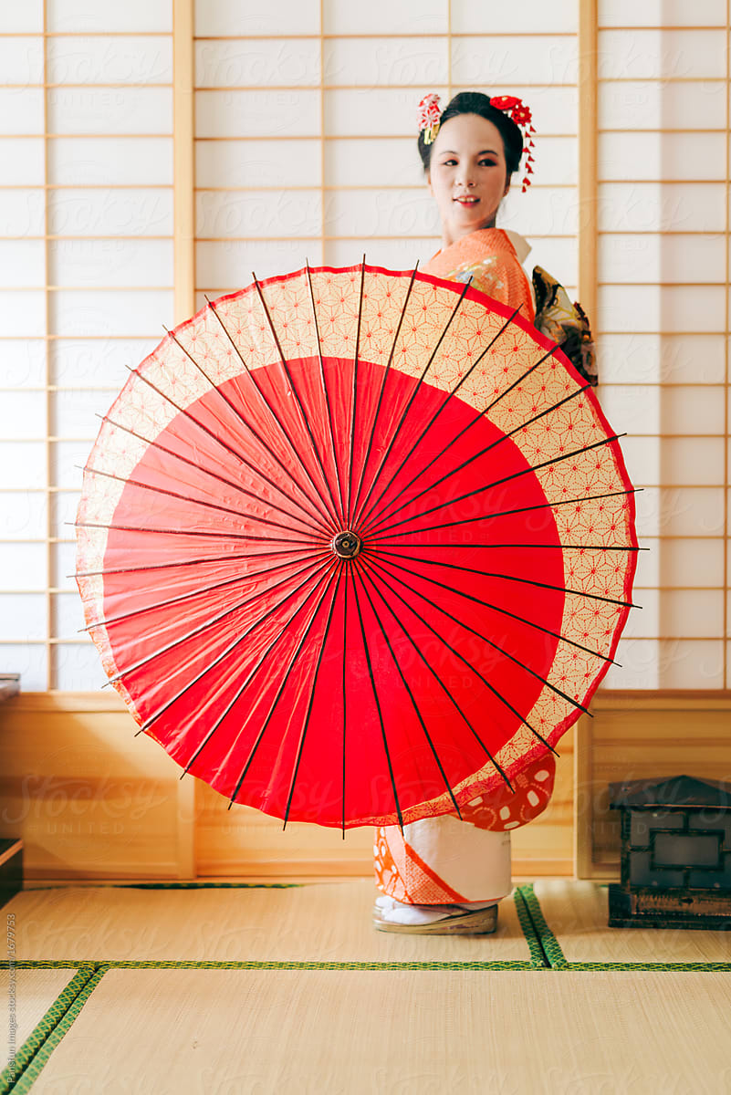 Asian woman in traditional kimono clothing