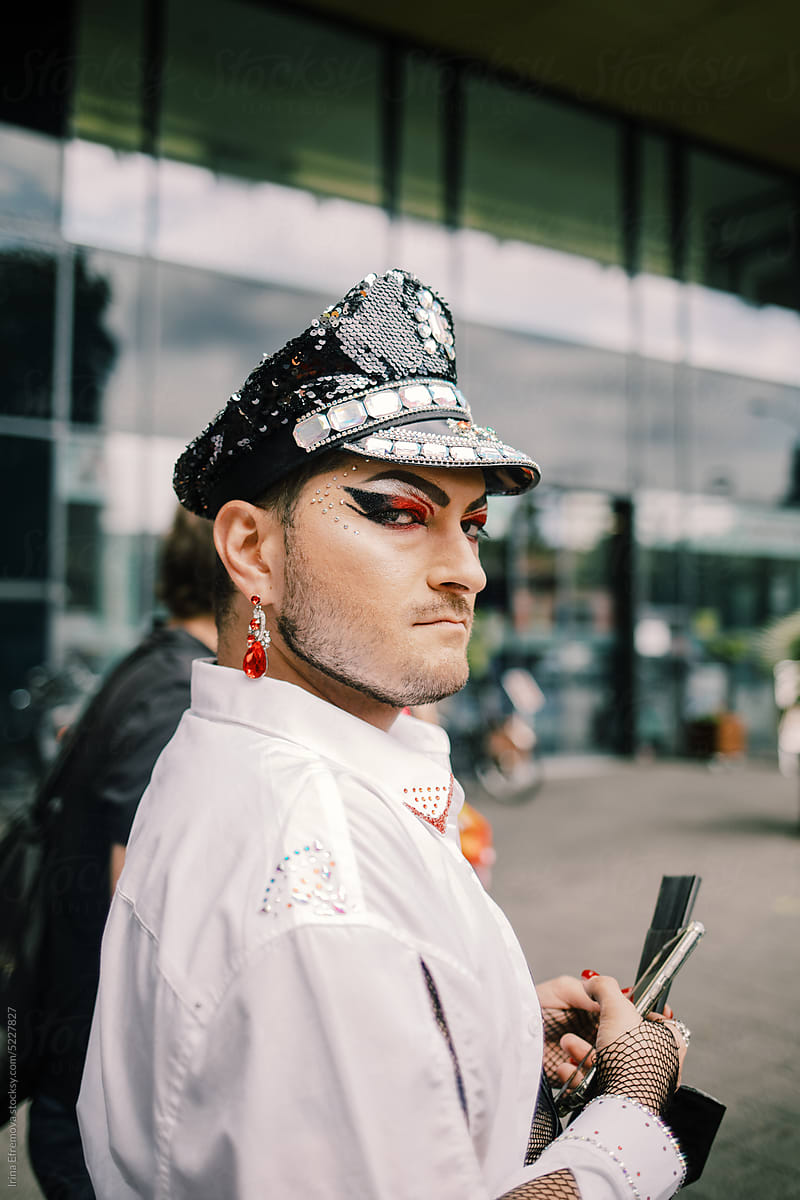 Bold and glam officer on the way to Pride