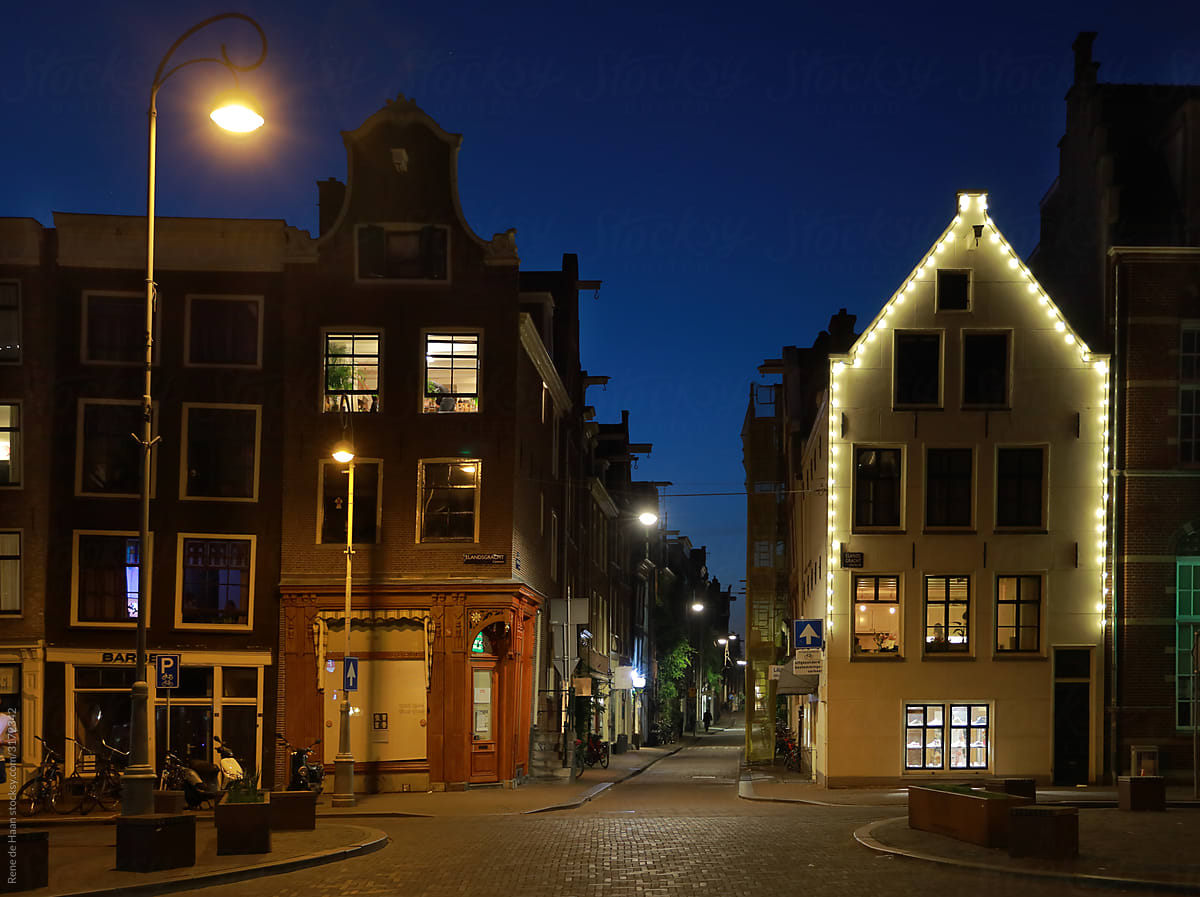street in Amsterdam at night