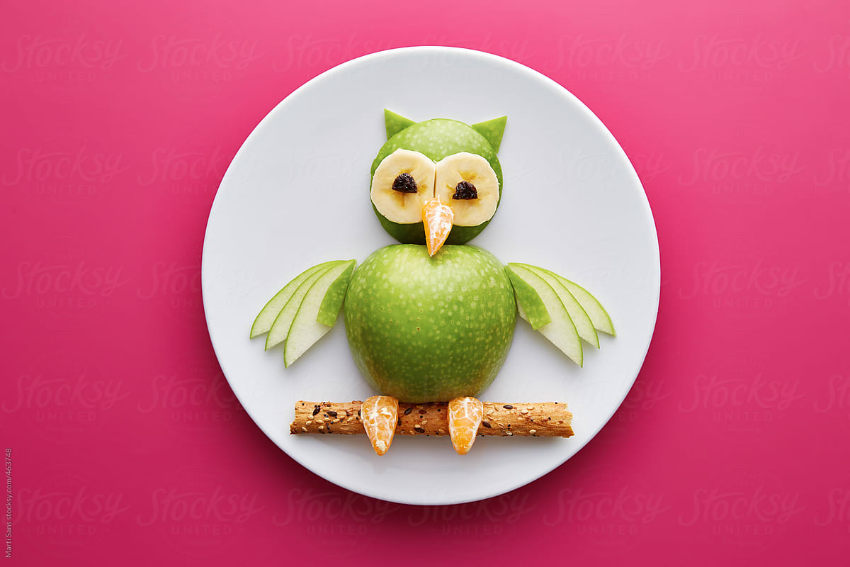 Food for kids - funny owl apple and banana