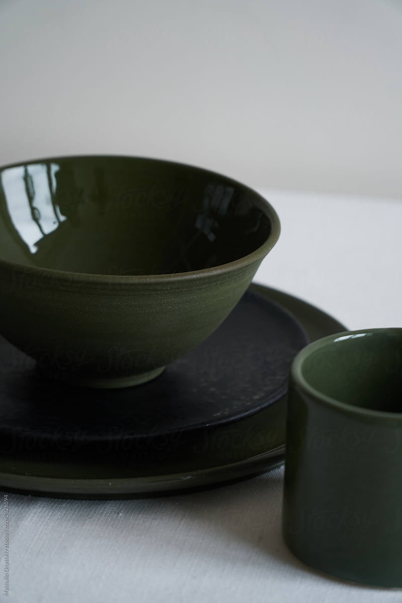 Elegant Deep Green Ceramic Tableware
