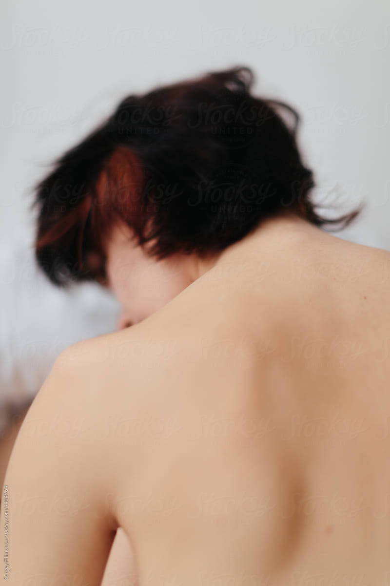 Anonymous woman body closeup - Bare shoulder