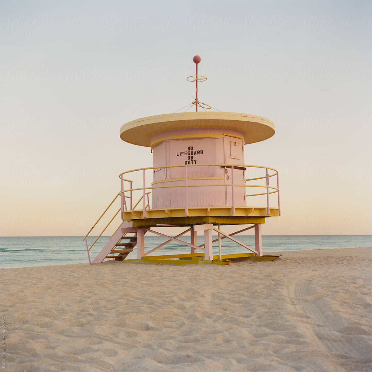 Art deco lifeguard station on beach at dusk, Miami, Florida