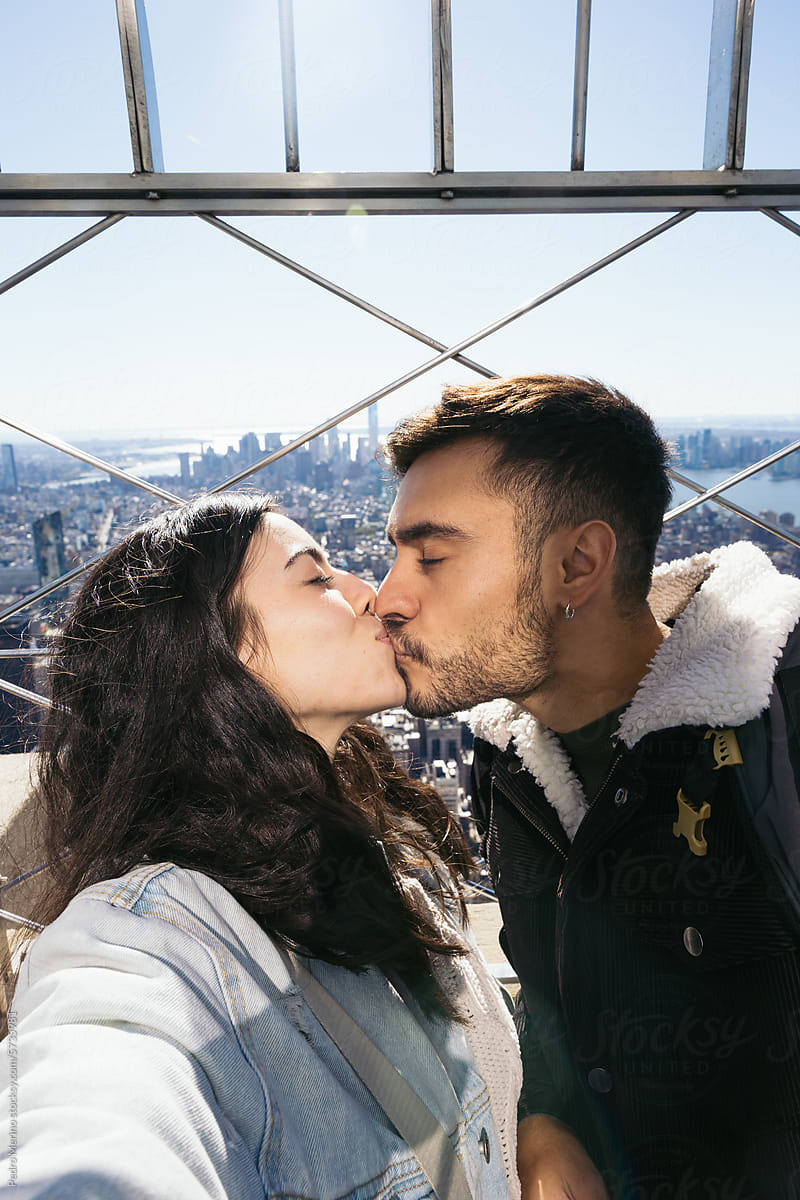 Couple at the Empire State Building observation deck