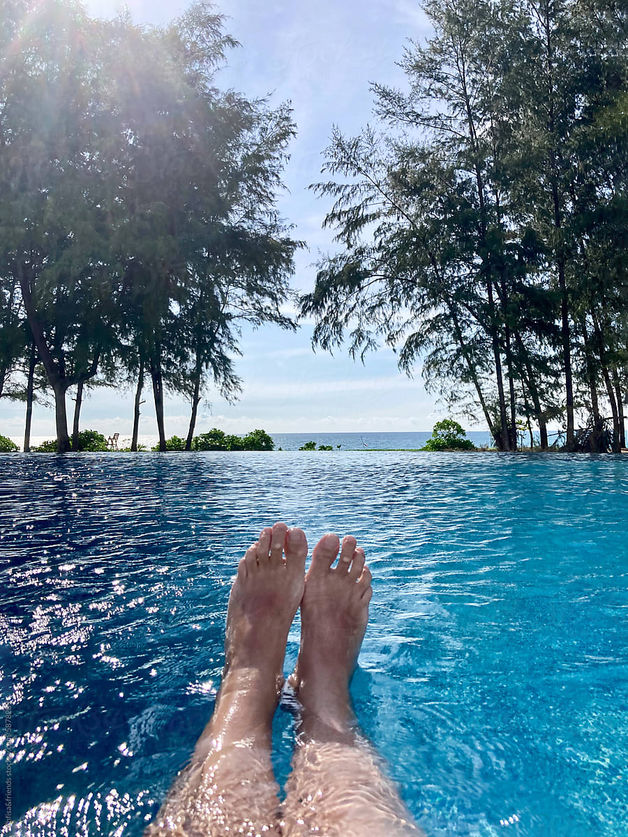 female feet in Infinity Pool Overlooking the Ocean, ugc selfie