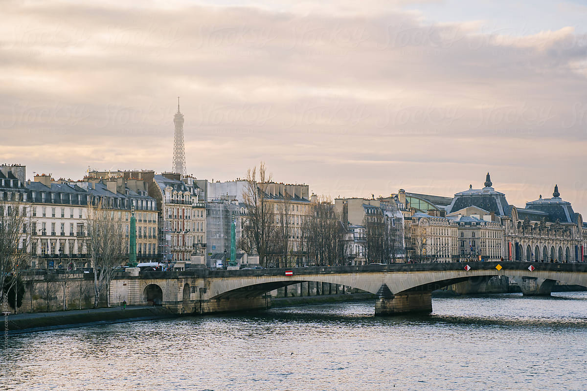 Panoramic view of the city of Paris