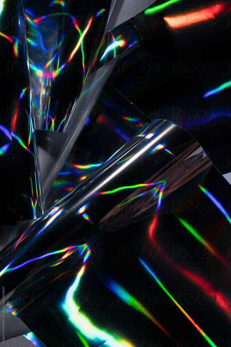 Reflection of light on holographic foils