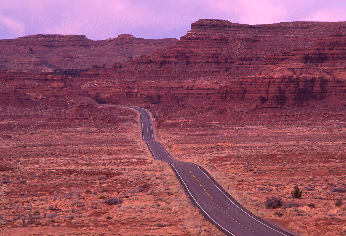Road Desert Southwest Utah arid winter blacktop paved no people film
